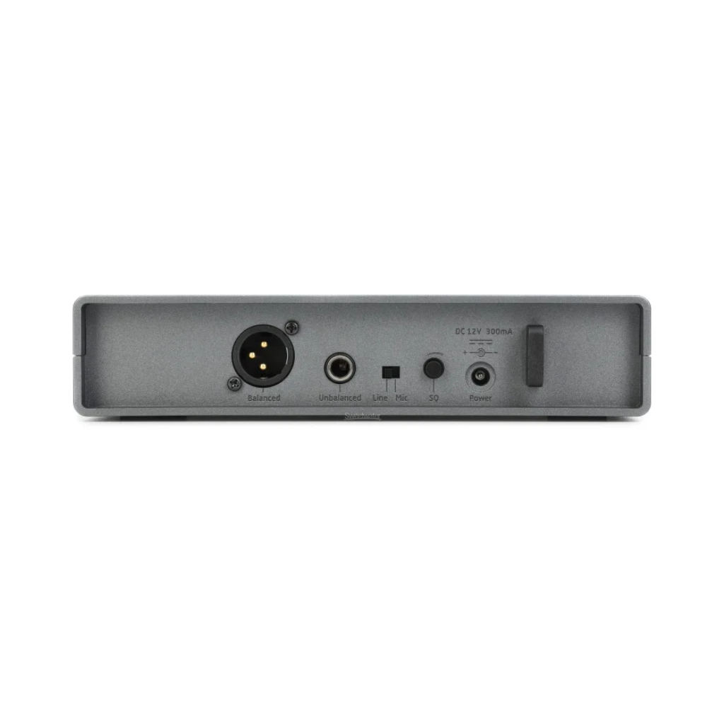 Sennheiser XSW 1-835 Wireless Handheld Microphone System - A Range (548-572MHz)