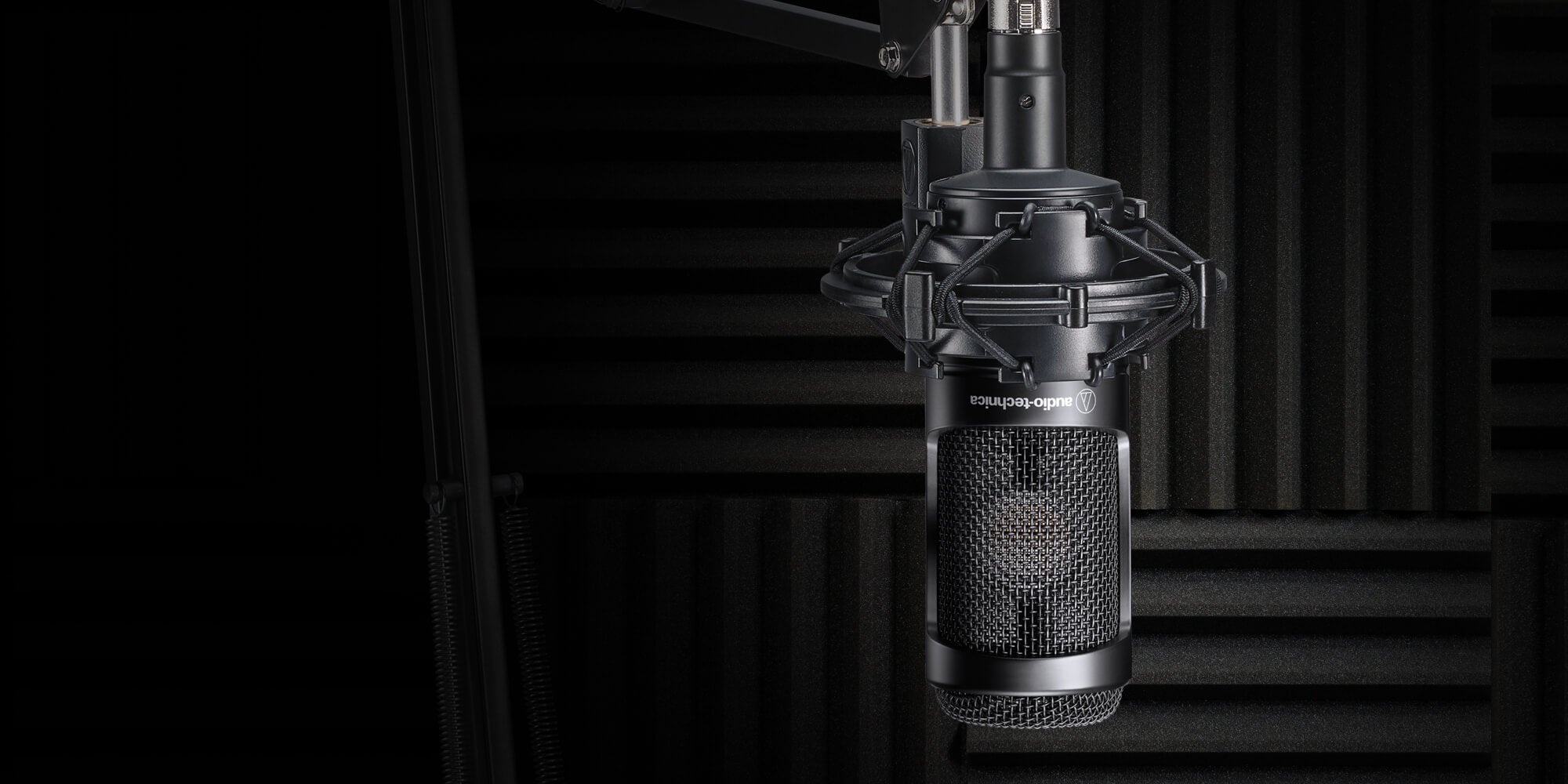 Audio-Technica AT2035 – DJ Corner KSA