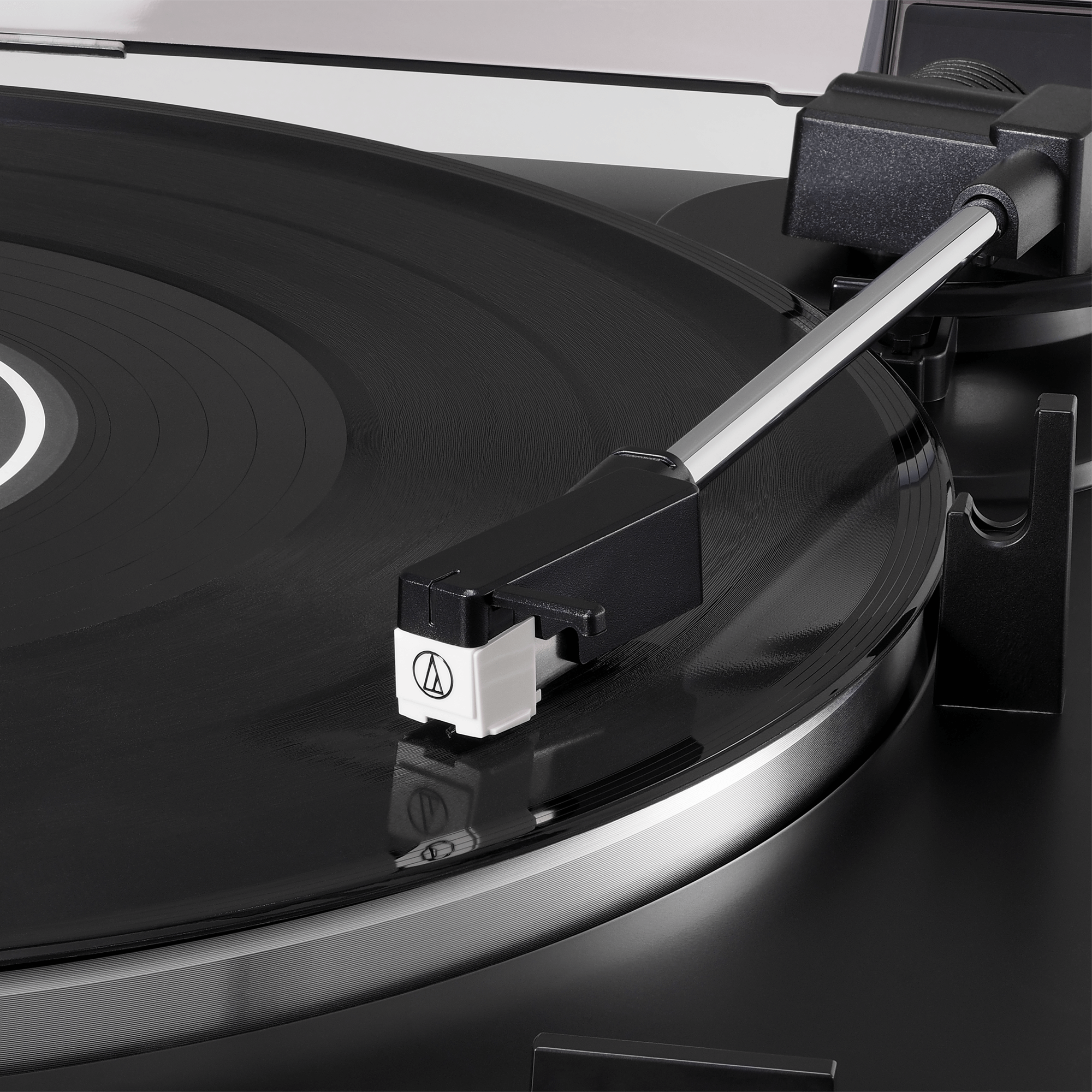 Audio-Technica AT-LP60X in Black