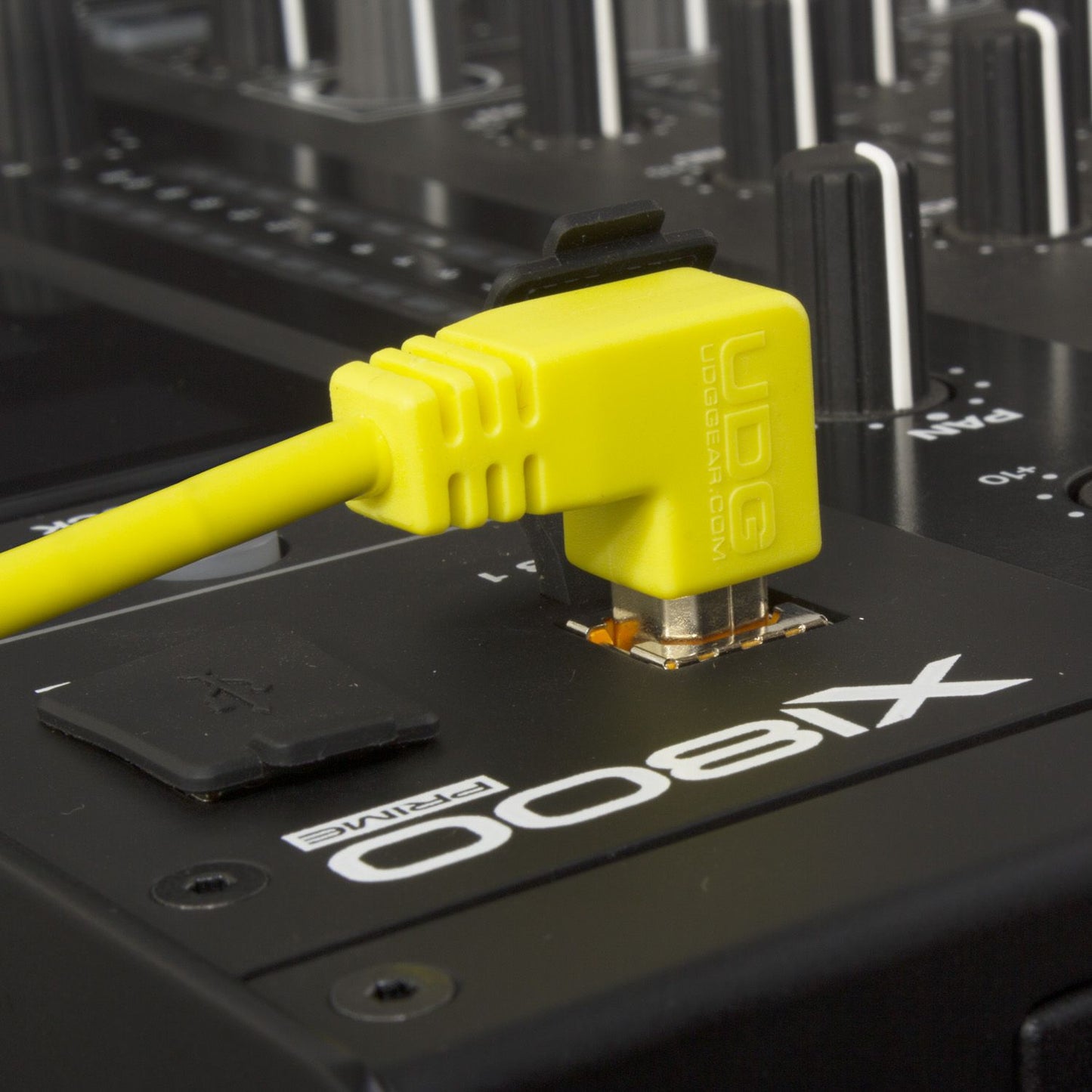 U95005YL - UDG Ultimate Audio Cable USB 2.0 A-B Yellow Angled 2m